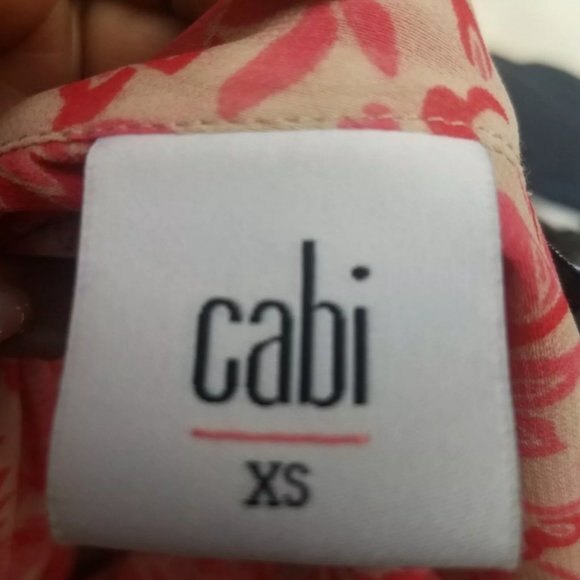 CAbi #5037 Vita sleeveless blouse size xs - Picture 4 of 5